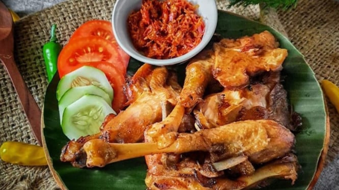 ayam-goreng-kalasan-resep-asli-empuk-manis-dan-gurih-yang-tak-tergantikan