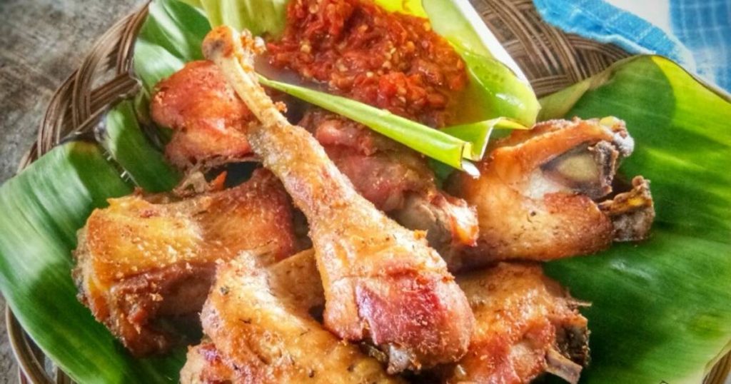 resep-ayam-goreng-kampung-asli-empuk-wangi-rempah-dan-krispi-sempurna